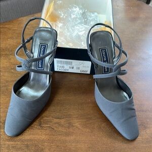 Laura Scott Gray Women's Shoes